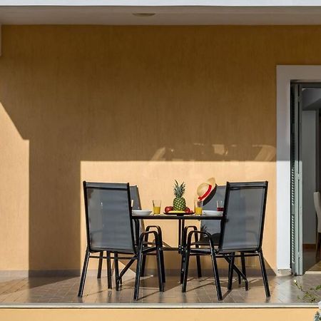 ラッシ Irene'S Houseヴィラ エクステリア 写真